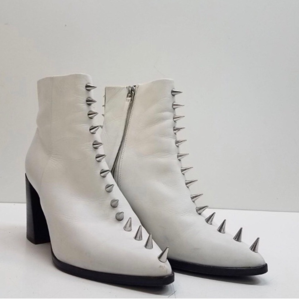 TOPSHOP Hex Studded Boots in White / stud embellished leather ankle boot - Picture 3 of 6